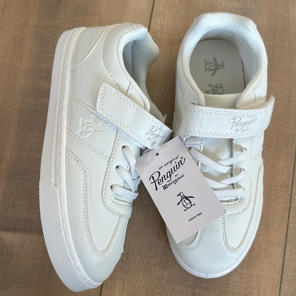 NWT Penguin White Sneakers Kids Boys Velcro Size 2 - Picture 1 of 7